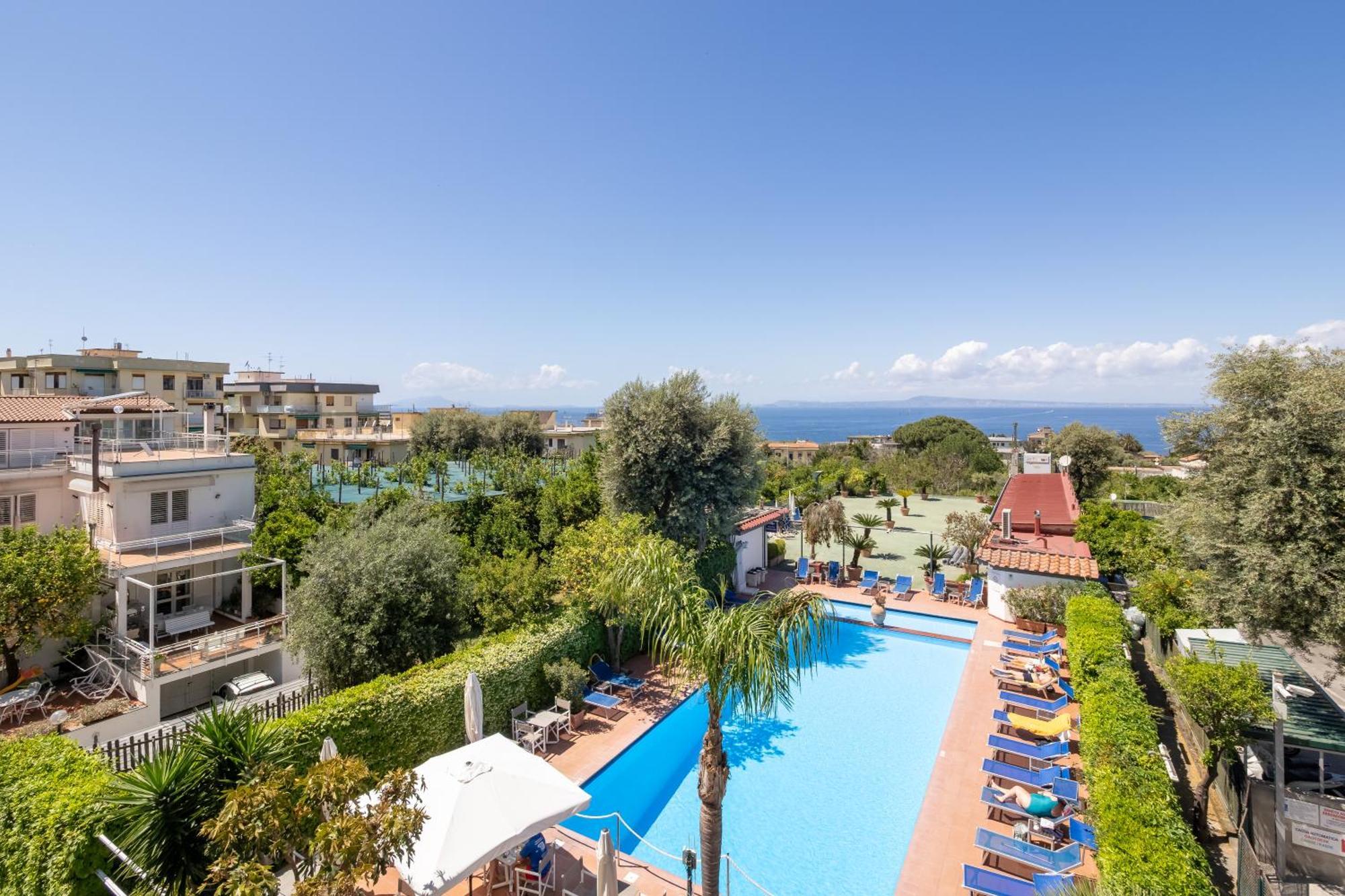 Hotel Gardenia Sorrento, Ascend Hotel Collection Bagian luar foto