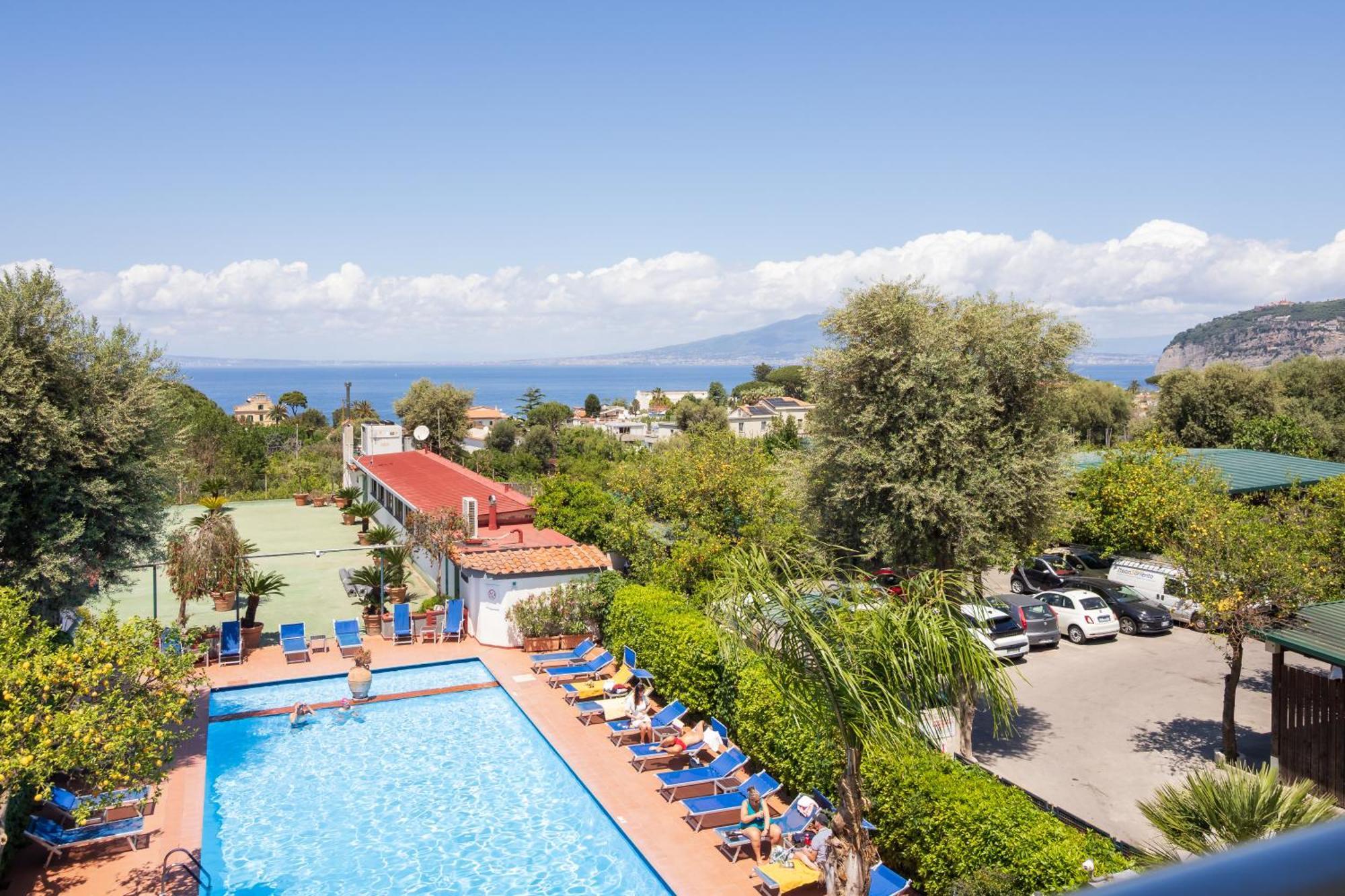Hotel Gardenia Sorrento, Ascend Hotel Collection Bagian luar foto