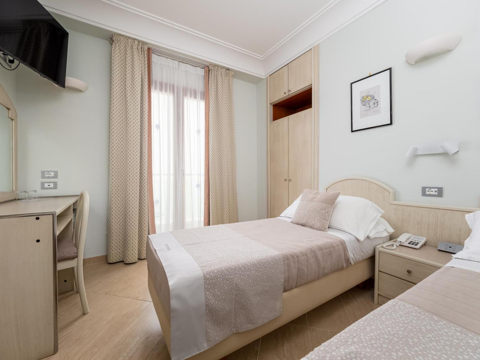 Hotel Gardenia Sorrento, Ascend Hotel Collection Bagian luar foto